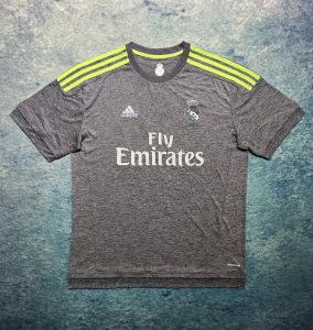 Real Madrid Away 2015/16 Retro
