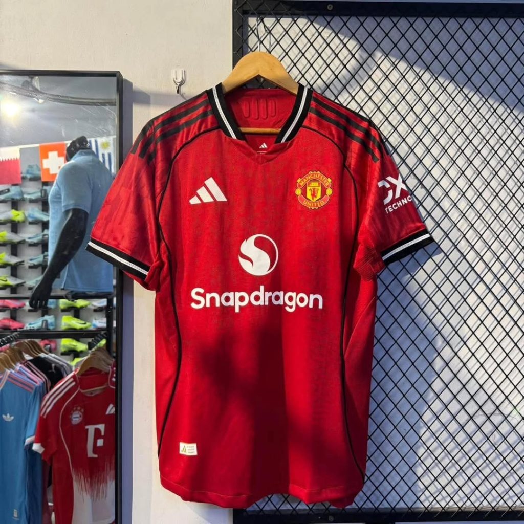 Manchester United F.C. Home Player Version 25/26